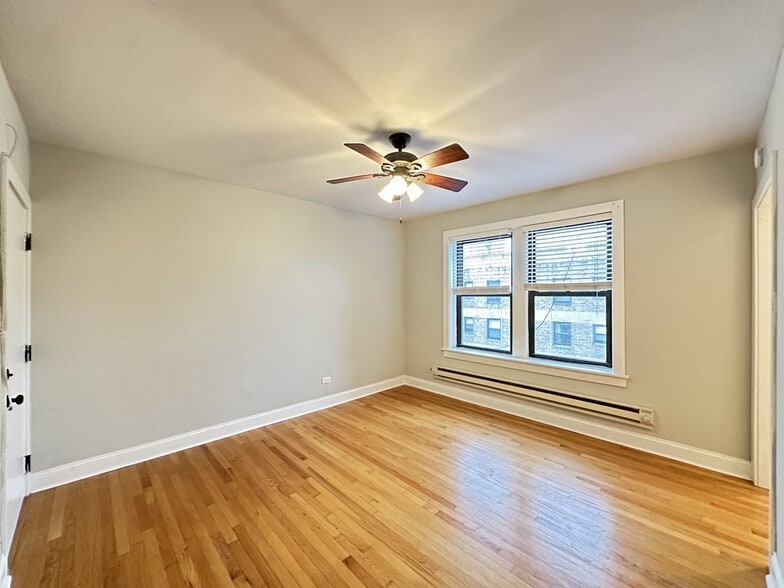 Building Photo - 623 W Patterson Ave