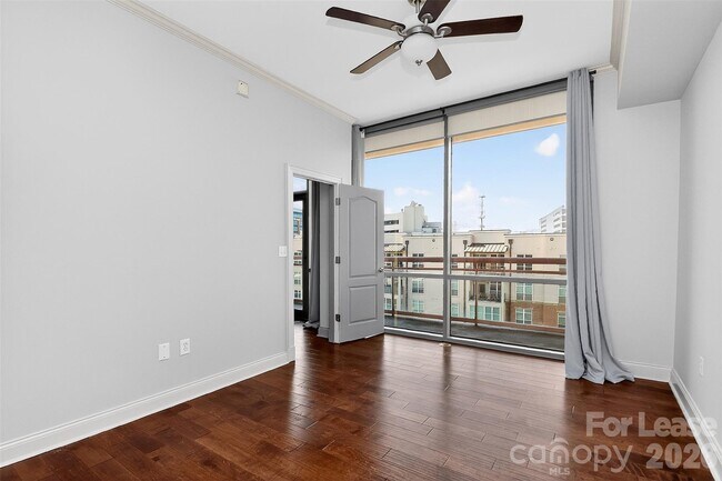 Building Photo - 315 Arlington Ave