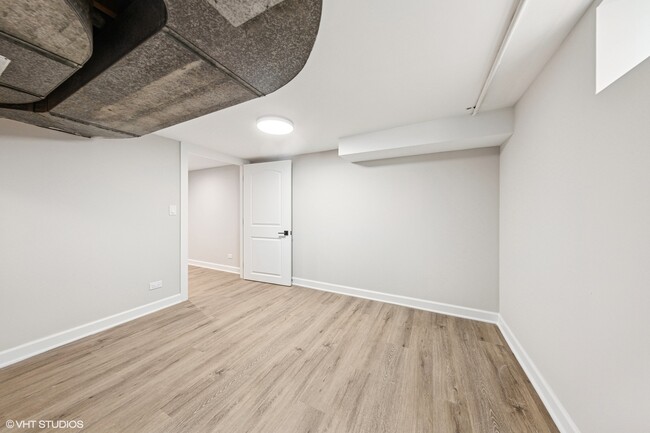 Building Photo - 5208 Wolf Rd