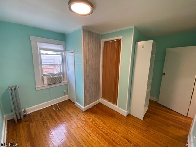 Building Photo - 313 Hoover Ave