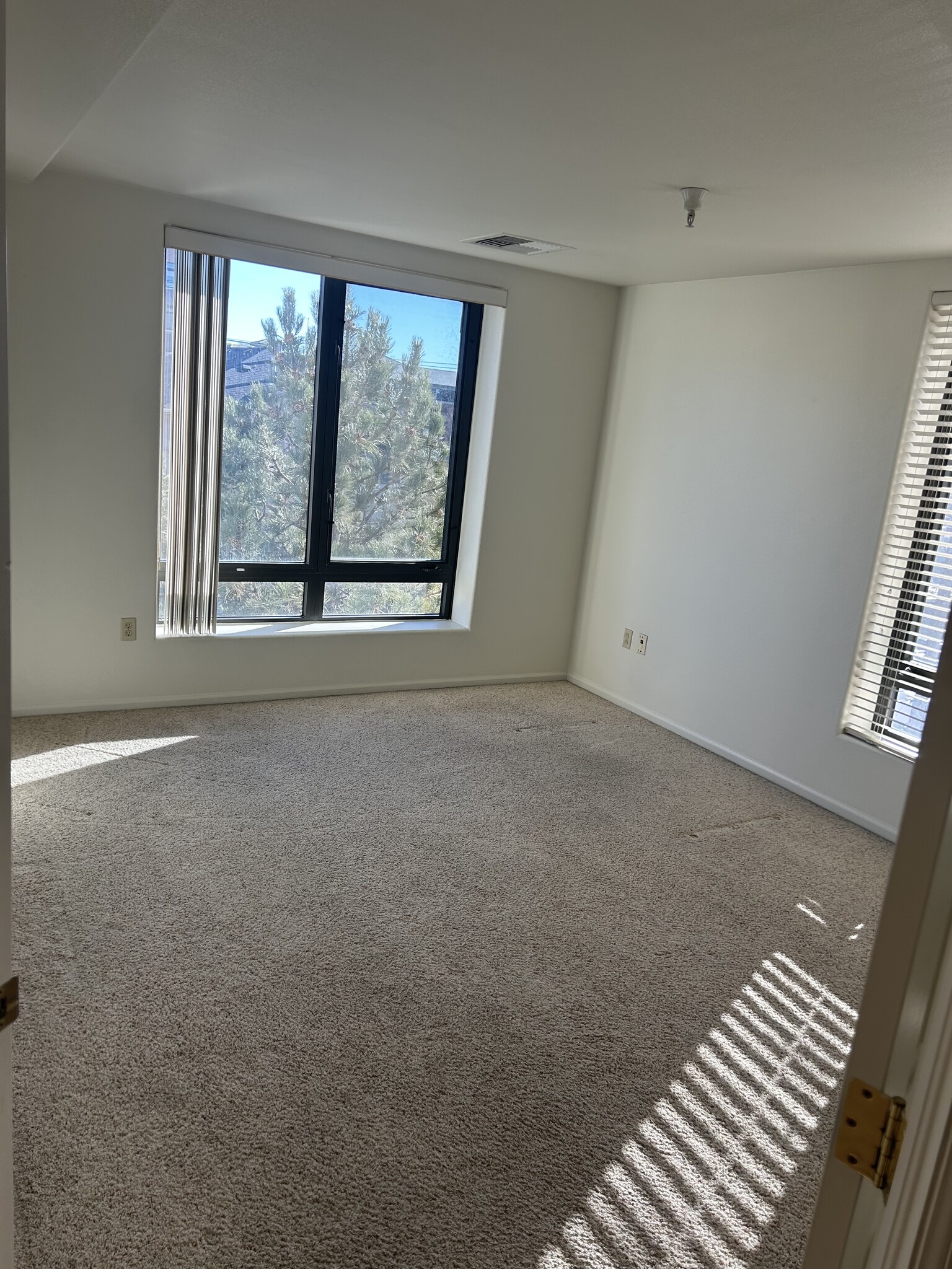 Bedroom #2 - view from doorway - 180 Cook St