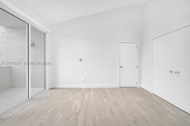 Building Photo - 21391 Marina Cove Cir