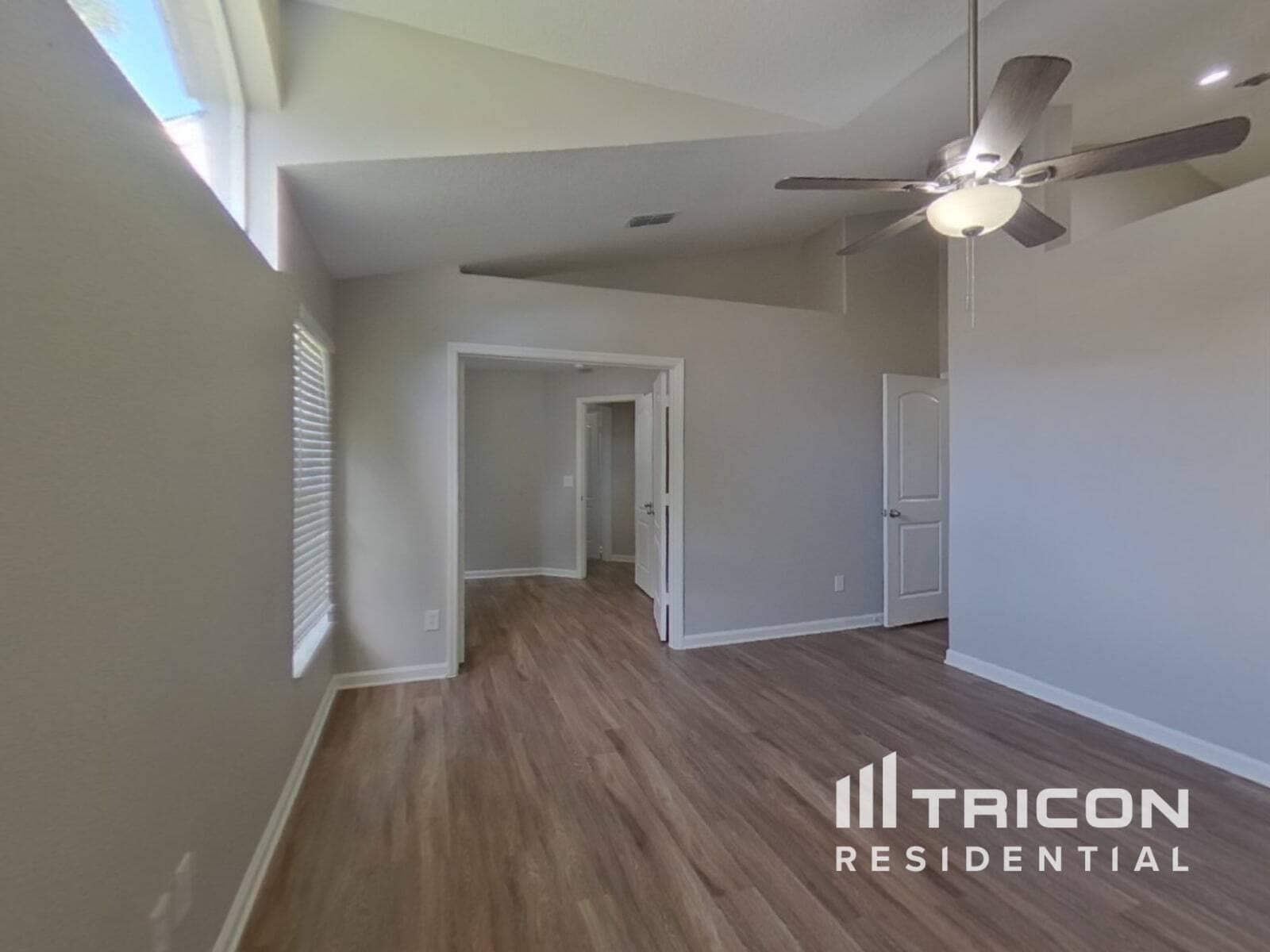 Building Photo - 2512 Meadow Oaks Loop