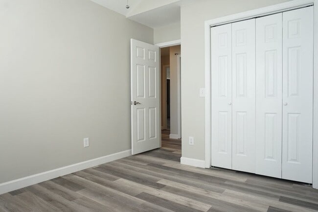 Building Photo - 7017 Farrington Farms Dr