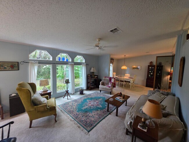 Building Photo - Hidden Gem - Vacation Home