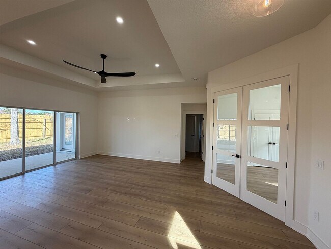 Building Photo - 117 Bates Lane Trail