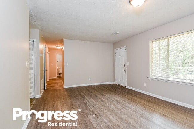 Building Photo - 5162 Pineland Pl