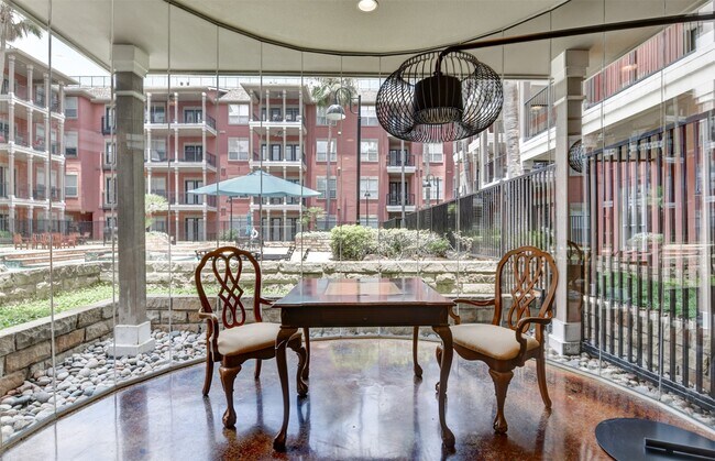 Building Photo - 2400 McCue Rd