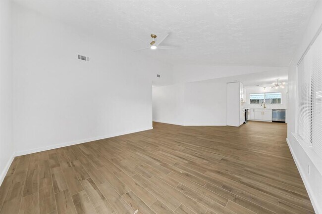 Building Photo - 23939 Griffin House Ln