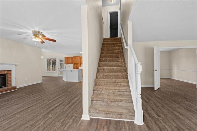 Building Photo - 2155 Southbrook Ridge NW