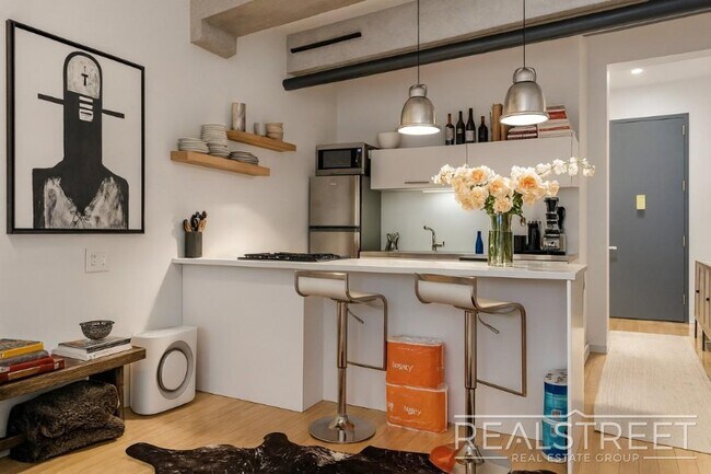 Floorplan - 337 Kent Avenue