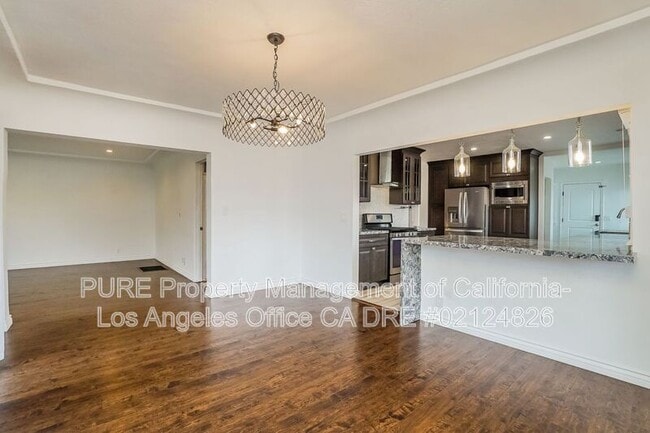 Building Photo - 5049 Pickford St