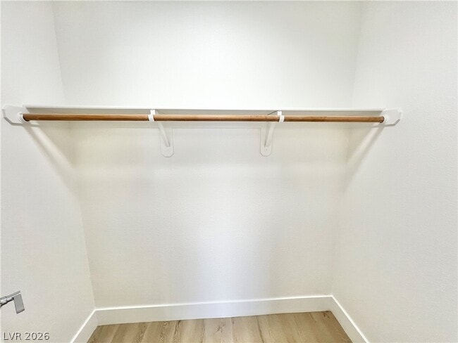 Building Photo - 1705 Encarta St