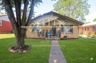 Building Photo - 4133 N 99th St