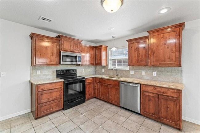 Building Photo - 4618 Cory St