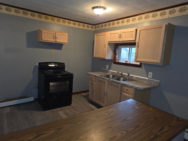 Building Photo - 316 Worth St