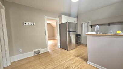 Building Photo - 3832 Harriet Ave