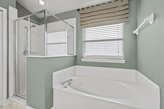 Building Photo - 293 Edge of Woods Rd