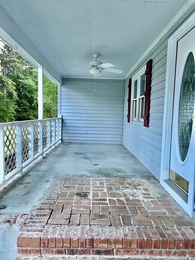 Building Photo - 2752 US-501