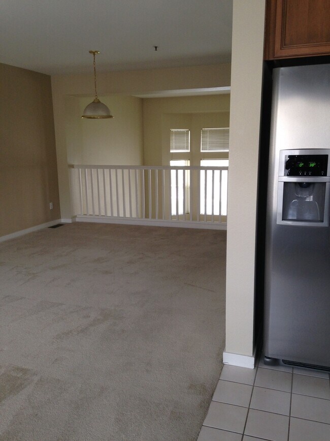 Building Photo - 3B/2.5B Boulder Townhome Close to Campus Available 8/1