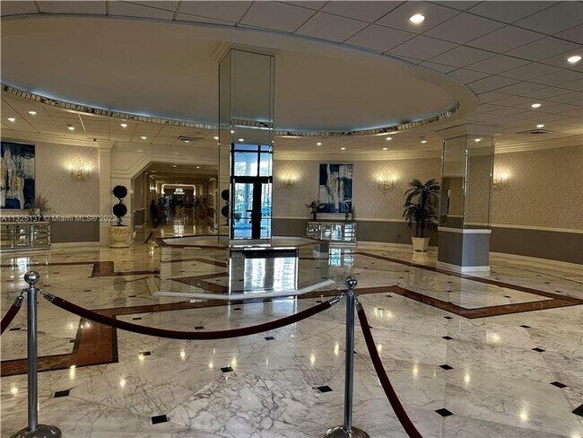 Building Photo - 3800 S Ocean Dr