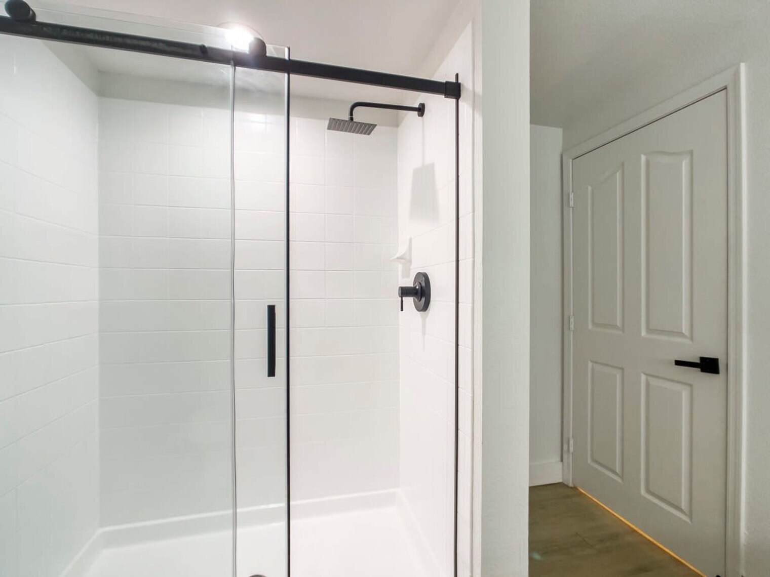 Building Photo - 14201 N 70th Way