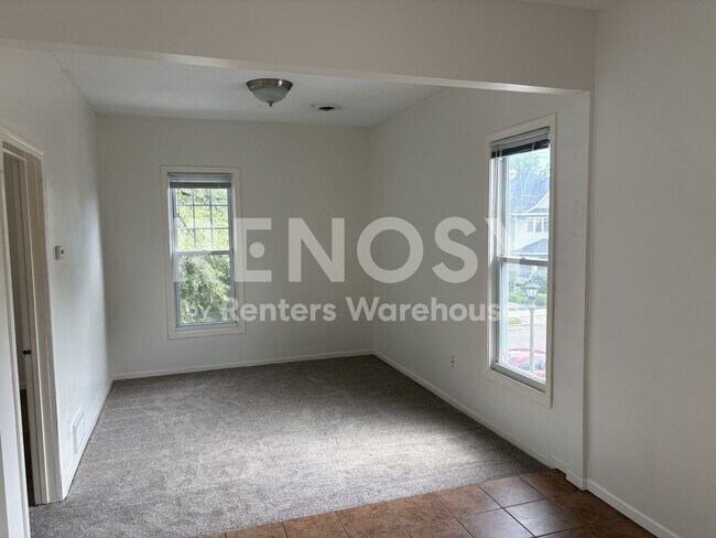 Building Photo - 708 Randolph Ave