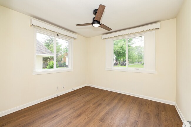 Building Photo - 132 Burgess Ave