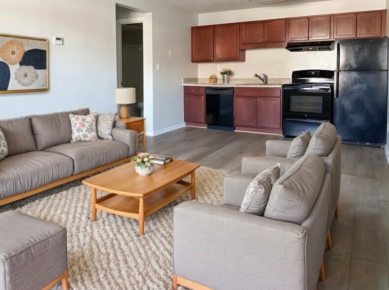 Building Photo - 5312 Justin Ct