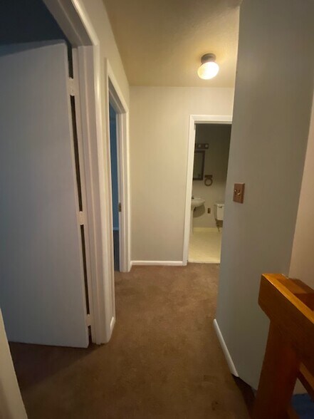 Building Photo - 3909 Overland Hts