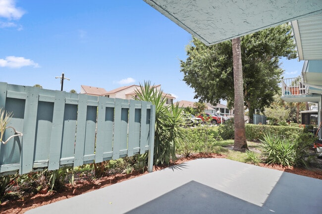 Building Photo - 950 S Kanner Hwy