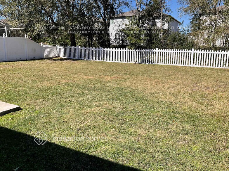 Building Photo - 30939 Stone Arch Ave