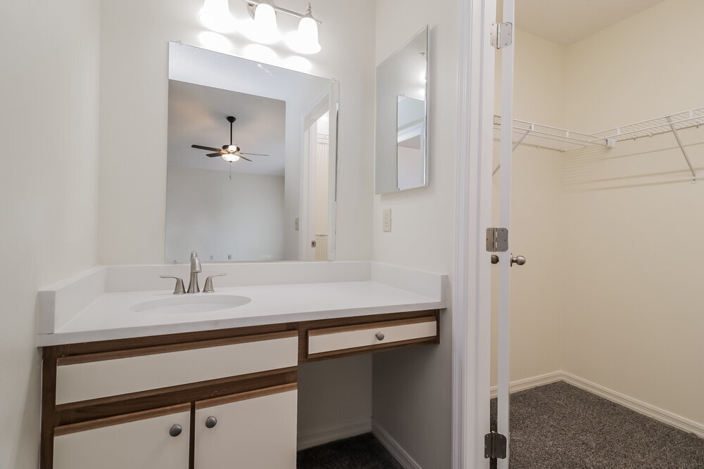 Building Photo - 9474 Chandon Dr