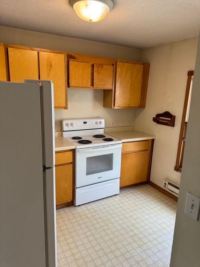 Building Photo - kb1820