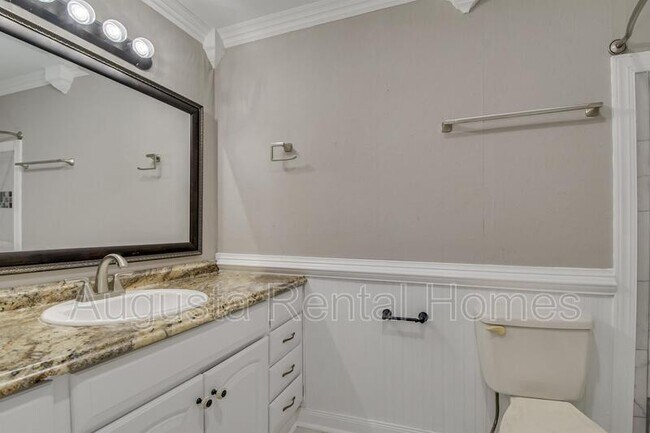 Building Photo - 238 Cavalier Dr