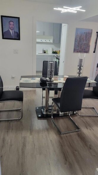 Building Photo - 4158 Inverrary Dr