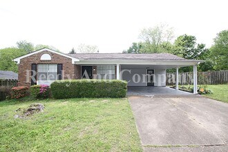 Building Photo - 3685 Bryn Mawr Dr