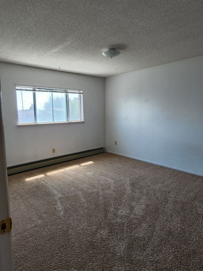 Building Photo - Parkview4517