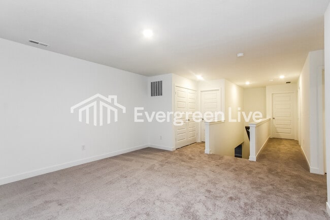 Building Photo - 941 Penrose Pl