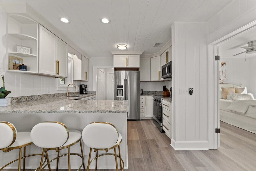 Building Photo - 9618 Beach Blvd