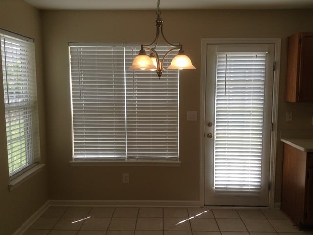 Building Photo - 1009 Enderbury Dr