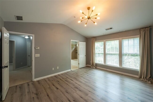 Building Photo - 331 Balaban Cir