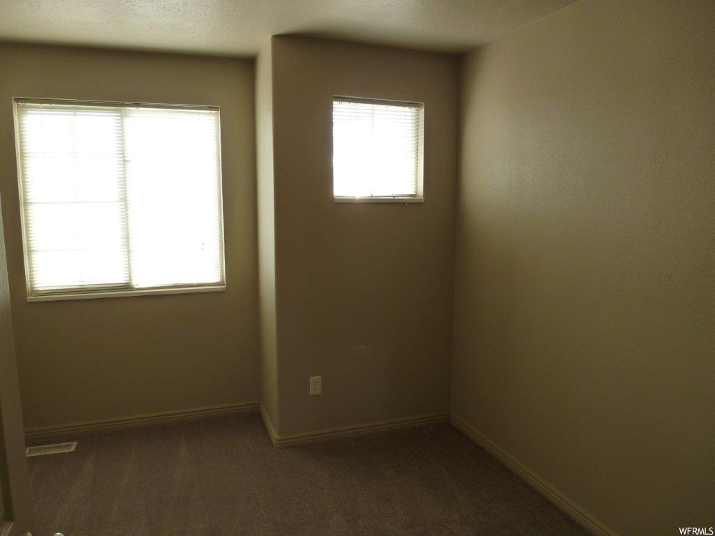 Third bedroom - 1000 E Bluffview Dr