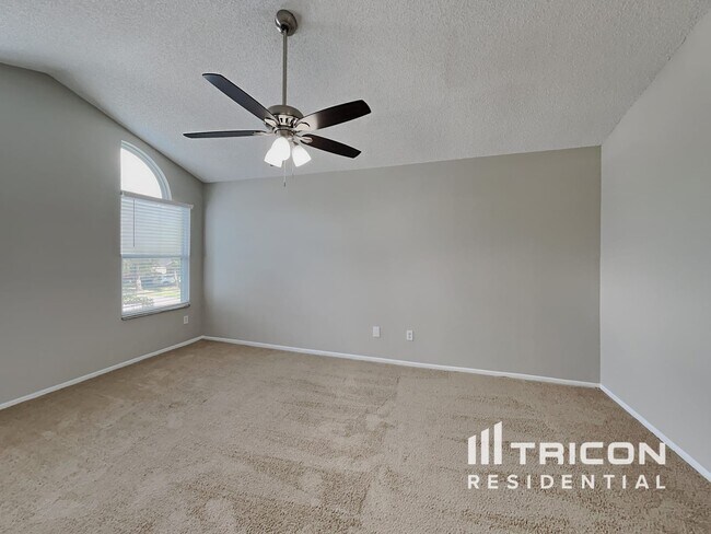 Building Photo - 1517 Crosswind Cir