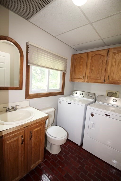 Building Photo - 27 Andover Rd