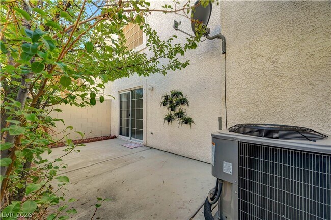 Building Photo - 8039 Teresita Ave