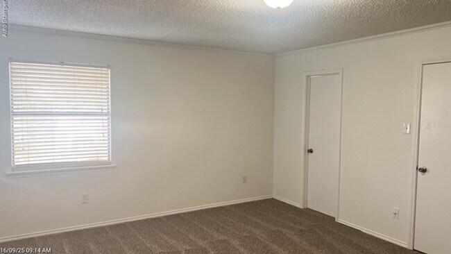 Building Photo - 1419 Palmnold Cir W