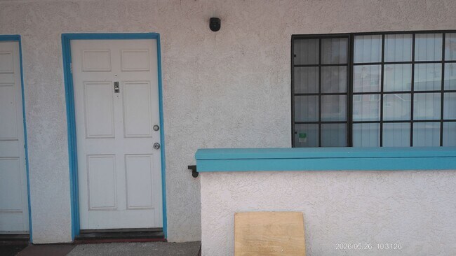 Building Photo - 239 Daisy Ave