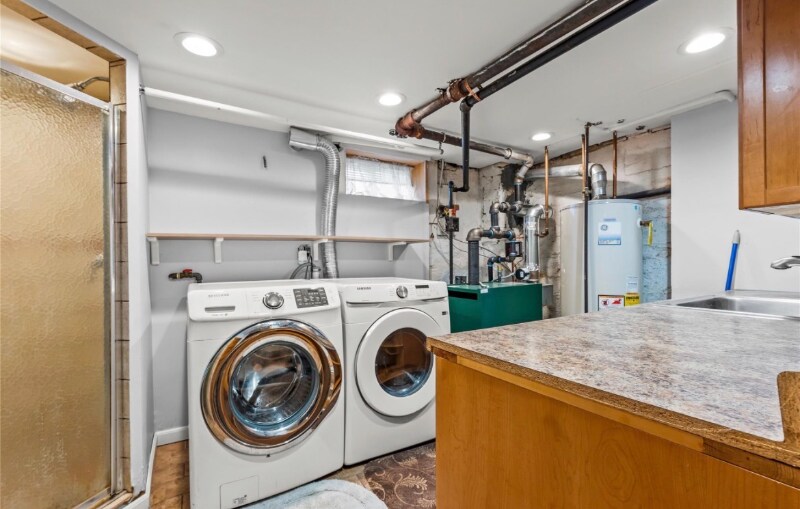 Building Photo - 244-39 89th Ave