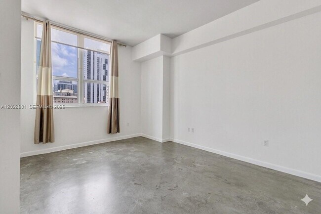 Building Photo - 133 NE 2nd Ave